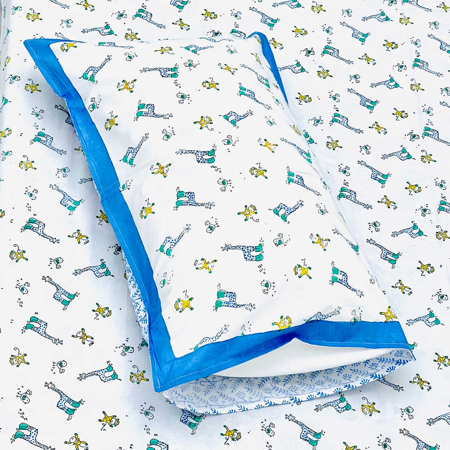 White Floral Block Printed Cotton Single Bedsheet Set With Pillow Cover - 60 inches x 90 inches