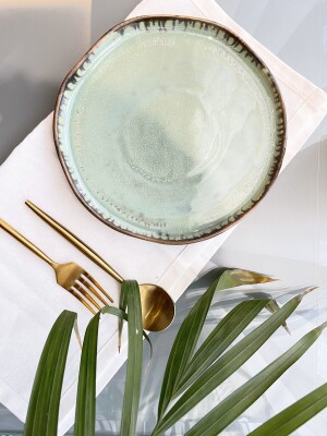 The Sea Green Flat Plate:   From casual dinners to fancy feasts, our crockery is perfect for every occasion.