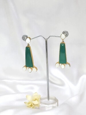 Latest Green Onyx with MOP