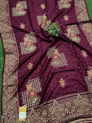 Premium quality kashmiri shawl all over beautiful work design all body