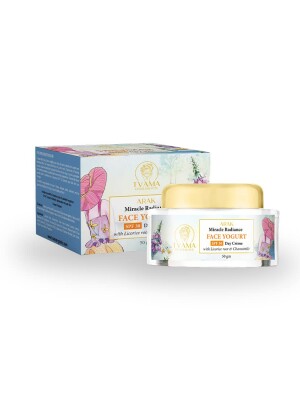 Organics SPF30 day cream | licorice root, chamomile | for glow & moisturization| Arak miracle radiance light moisturiser for dry sensitive skin