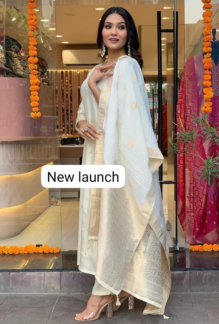 Buy Pink Kurta-banarasi Silk Woven Floral Kurta And Dhoti Pant Set For  Women by Pinki Sinha Online at Aza Fashions.