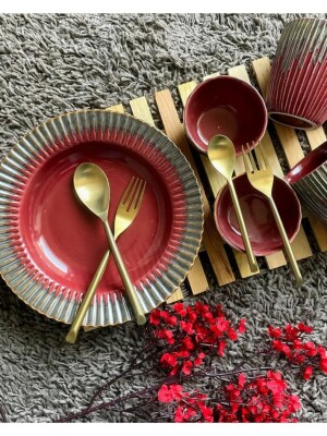 Red Pasta Set Collection  Fill your plate with the colours of the rainbow. What pleases the eye, pleases the body