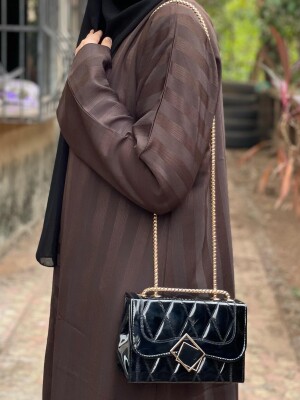 Front Open Abaya Stripped Chivery With finest quality of Abaya.