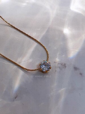 Aura diamond necklace