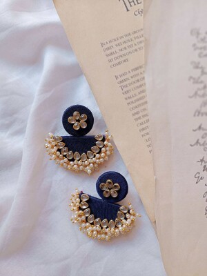 Rainvas Blue semi circular beaded earrings