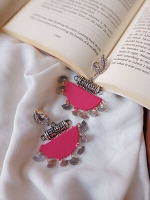 Rainvas Pink semi circular peacock silver oxidised earrings