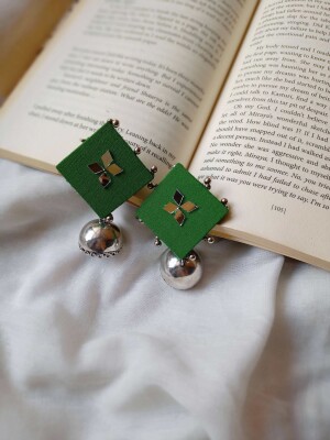 Rainvas Green and silver oxidized jhumka earrings