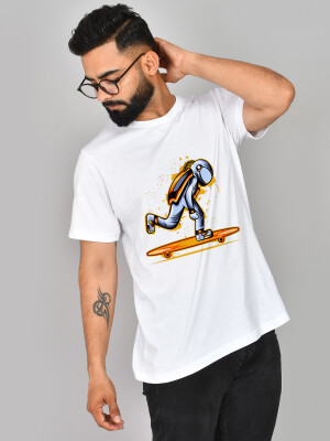 Men's Round Neck White Astronaut skating Printed Cotton T-shirt