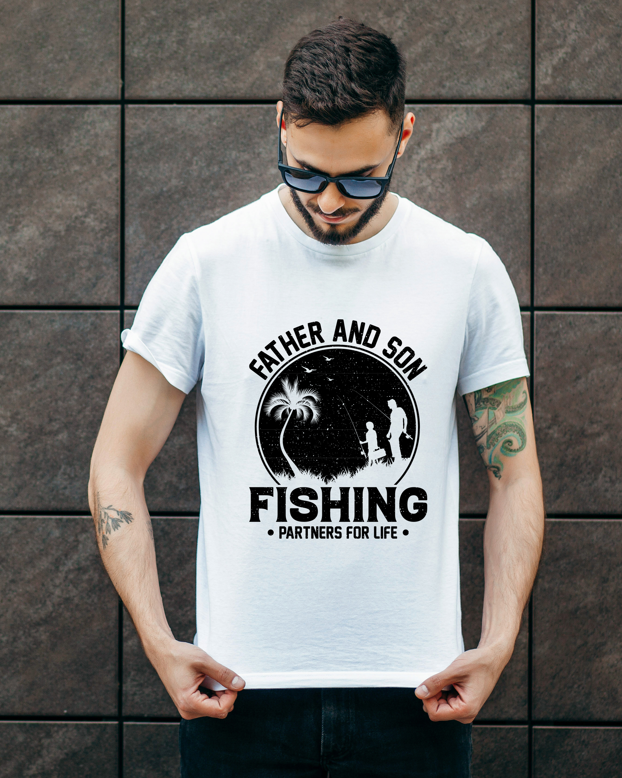 Men's Round Neck White Father and Son Fishing Printed Cotton T-shirt