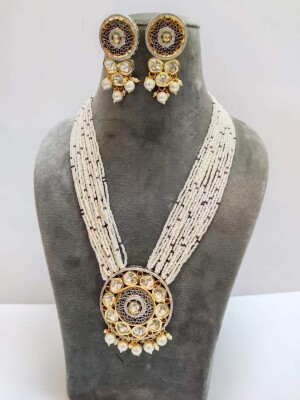 Pearls haram moti haar with kundan pendant