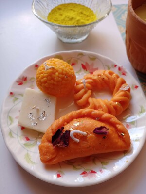 Sobek Naturals Assorted sweets mithai soy wax vegan gift candles box