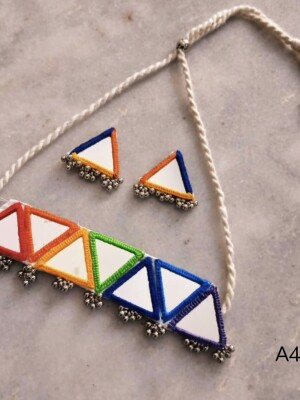 Triangle Multicolor Choker set