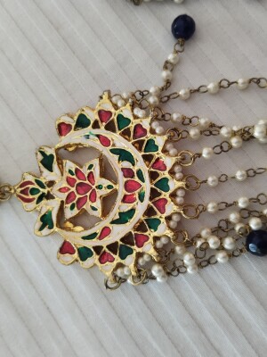 Kundan earings with pearl dangling