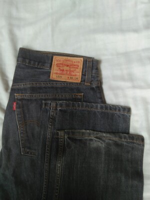 Levi's L531 jeans (Straight fit),Color:- charcoal,Model height 5'8