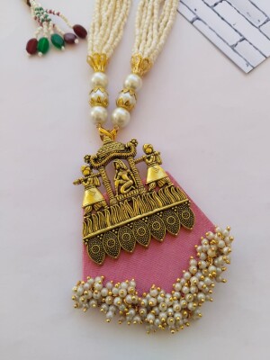 Rainvas Baby pink and golden long ethnic necklace