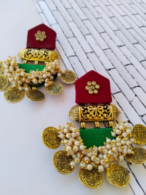 Rainvas Red maroon and green golden heavy coin earrings