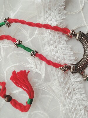 Boho style Necklace,The centerpiece of this necklace is a stunning pendant.