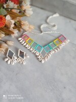 Handmade Mirrorwork Diamond Necklace with Pastel Colors and Shell