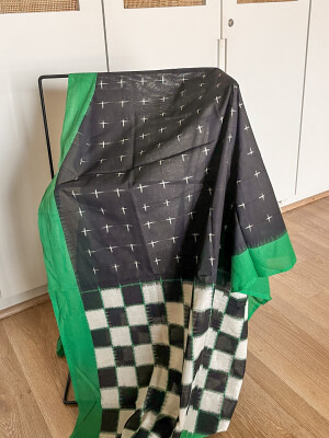 Ikat dupatta