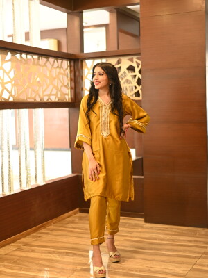 Mustard Silk Zari Pakistani Style kurta set