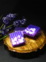 Lush Lavender Handmade Soap, calming aroma of lavender essential oil, while the rich glycerin formula gently nourishes your skin