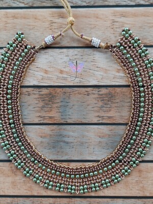 Handcrafted beaded, Olive Canary Pearl Collar Necklace using green pearls.