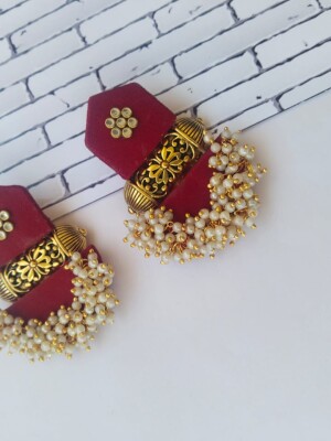 Rainvas Maroon golden beads heavy jhumka earrings for women