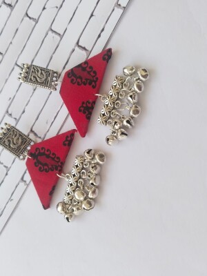 Rainvas Red Printed swan and silver ghungroo earrings