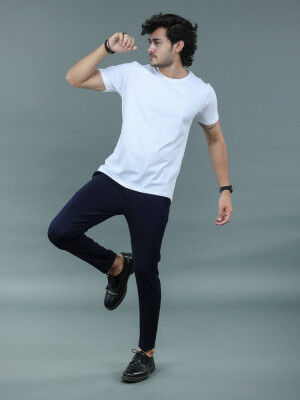 MEN'S SOLID WHITE PLAIN TSHIRT , Crafted from high-quality, soft fabric and  versatile base