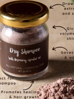 Natural Rosemary Dry Shampoo, gives volume and bounce to the hair.