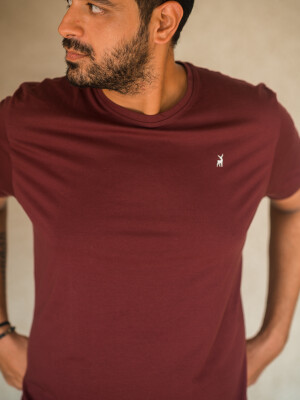 Maroon Basic Mens Crew Neck T-shirt , classic and versatile addition to your wardrobe