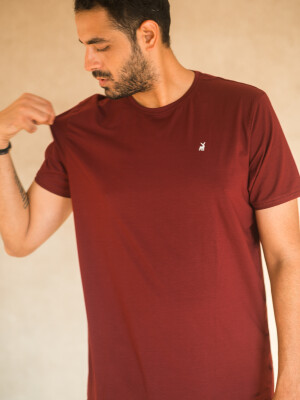 Wine Basic Mens Crew Neck T-shirt ,  versatile and stylish addition to your wardrobe