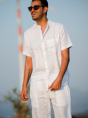 Black & White Linen Print Men's Co-ord Set Coordinated Look, Contrast Design, Breathable Fabric, Versatile Style