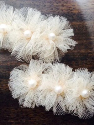 Bloom Weave  delicate net-patterned hair clip that adds a touch of intricate beauty and sophistication to your hairstyle