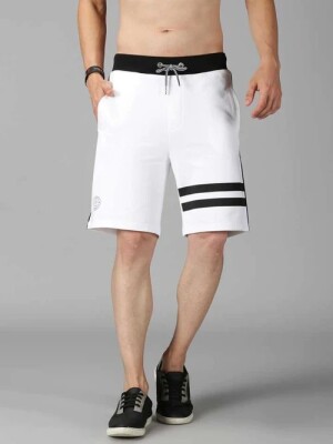 Men Classy Bright  WHITE COLOURBLOCK BAGGY SHORTS, Comfortable and stylish
