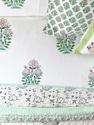 Green and pink flowers printed bedsheet