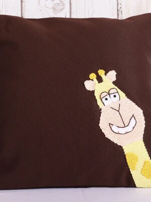 Smiling Giraffe Brown Crochet Cushion Cover - 16 x 16 inches