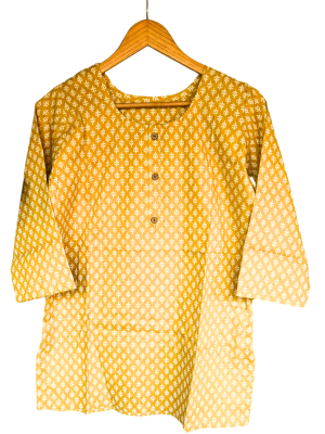 Short kurti & Buttons,a traditional kurti with the modern touch of button detailing