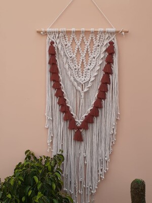Off white and rust macrame wall hanging | bohemian decor | handmade and handwoven