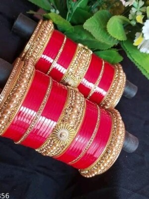 Golden Colored  bridal chuda, red chuda set, traditional chuda set, wedding chuda, punjabi chuda, red wedding chuda, red punjabi chuda