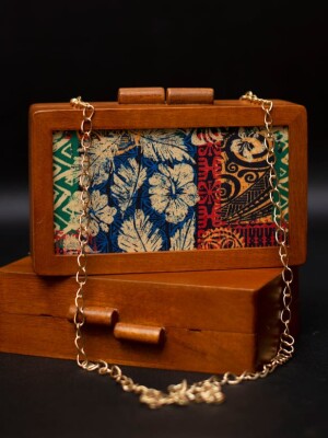 Floral printed rectangular wooden clutch,made of Mango Wood,Waist Length Sling Chain Included