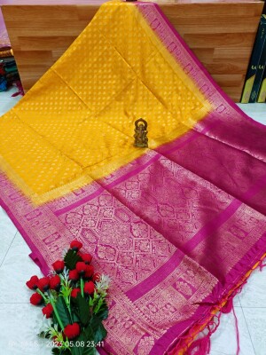 Bangalore Silk Saree – a blend of tradition and elegance.