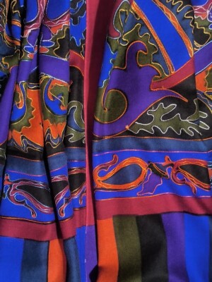 Semi Pashmina Kalamkari Shawl With Outline Work.