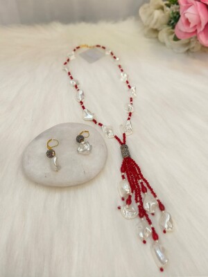 Beautiful statement jewelry featuring natural pearl (Mother of Pearl)"
