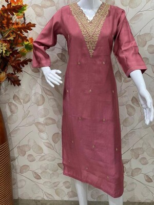 V neck beautiful neck embroidery pink silk cotton kurta for women