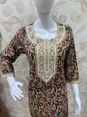 Mehndi green batik printed cotton kurta for women