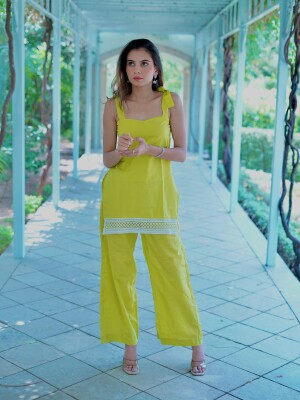 Stunning daisy green kurta set for women