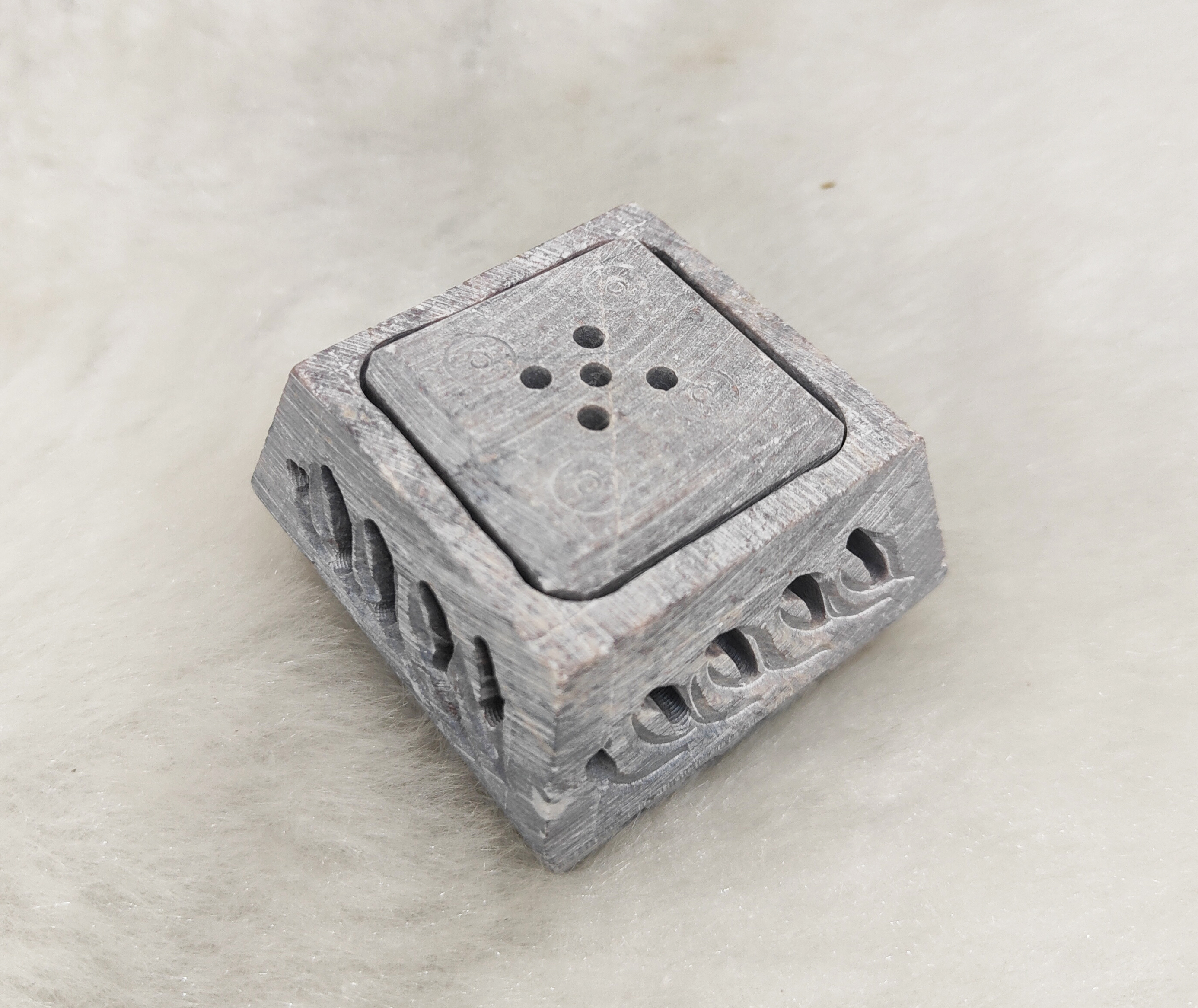 Handcrafted Floral Carving Soapstone Marble Incense Agarbatti Stand Holder for Puja